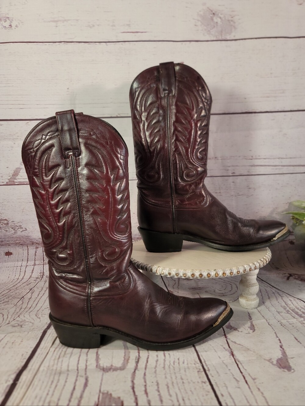 Vintage Acme Men's Cowboy Boots - Size 8.5 EW - Mahogany Brown Leather